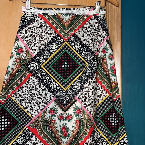 Vintage handkerchief skirt - Picture 3 of 4